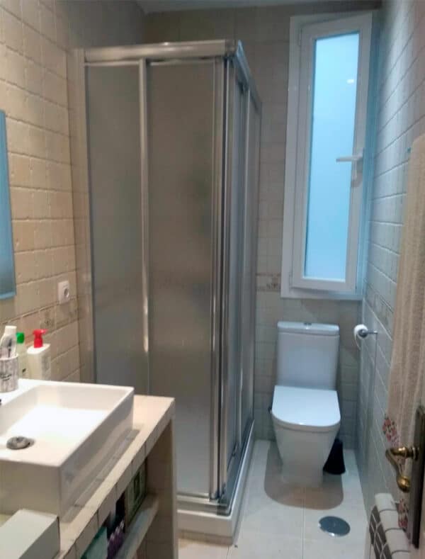 SHAWA-A20_Customers_Shower-enclosure-made-to-measure-(2)