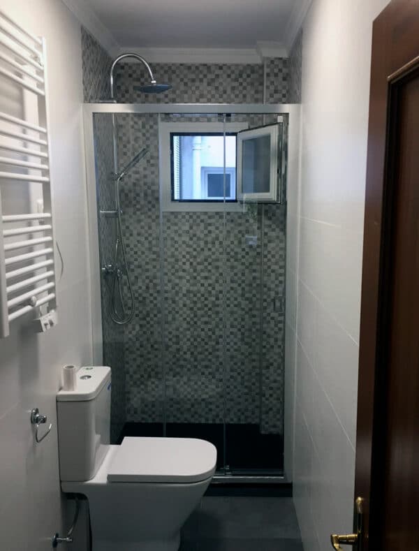 SHAWA-B14_Customers_Shower-enclosure-made-to-measure-(17)