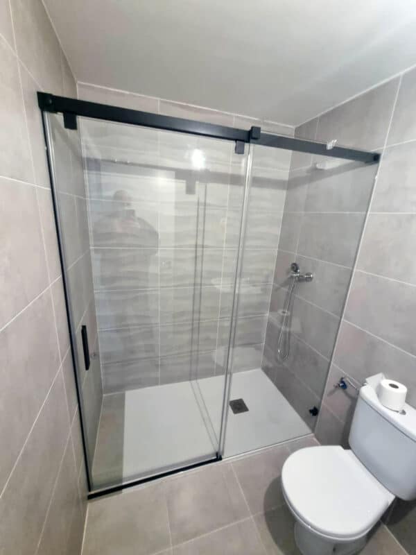 SHAWA-D10_Customers_Shower-enclosure-made-to-measure-(51)
