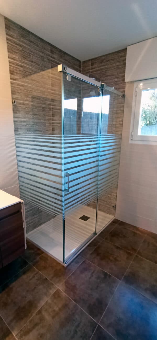 SHAWA-D11_Customers_Shower-enclosure-made-to-measure-(30)