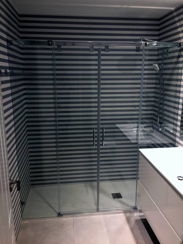 SHAWA-D25_Customers_Shower-enclosure-made-to-measure-(73)