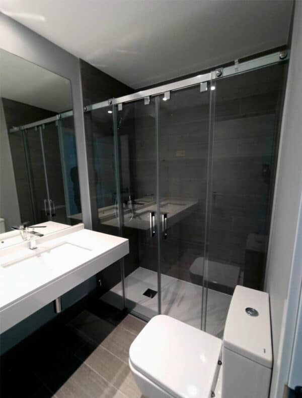 SHAWA-D25_Customers_Shower-enclosure-made-to-measure-(79)