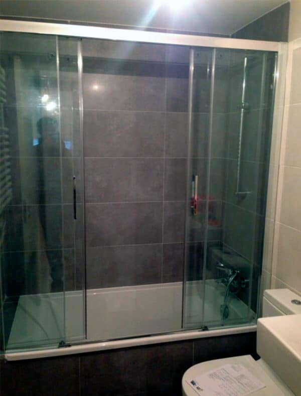 SHAWA-E25_Customers_Shower-enclosure-made-to-measure-(11)