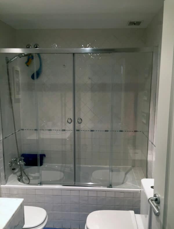 SHAWA-E25_Customers_Shower-enclosure-made-to-measure-(12)