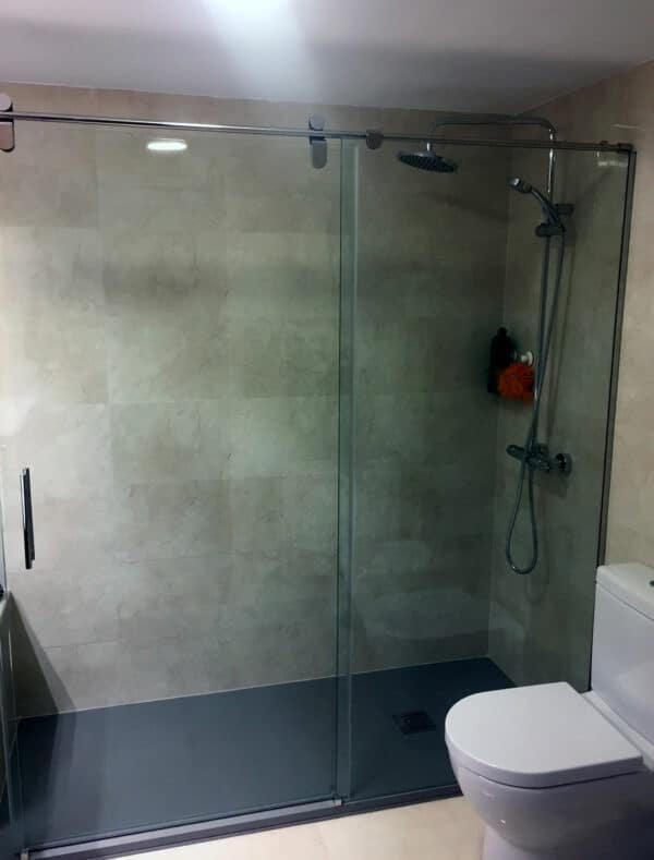 SHAWA-I10_Customers_Shower-enclosure-made-to-measure-(14)