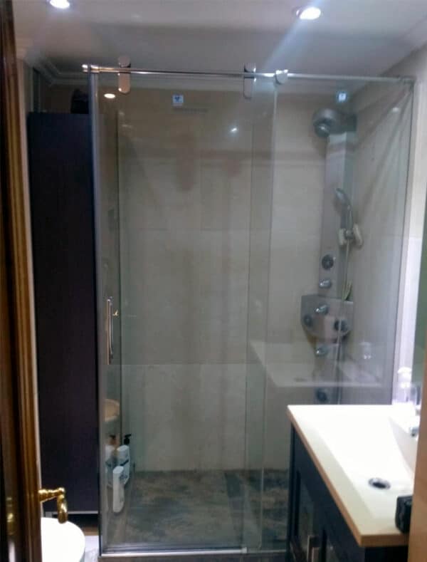 SHAWA-I11_Customers_Shower-enclosure-made-to-measure-(7)