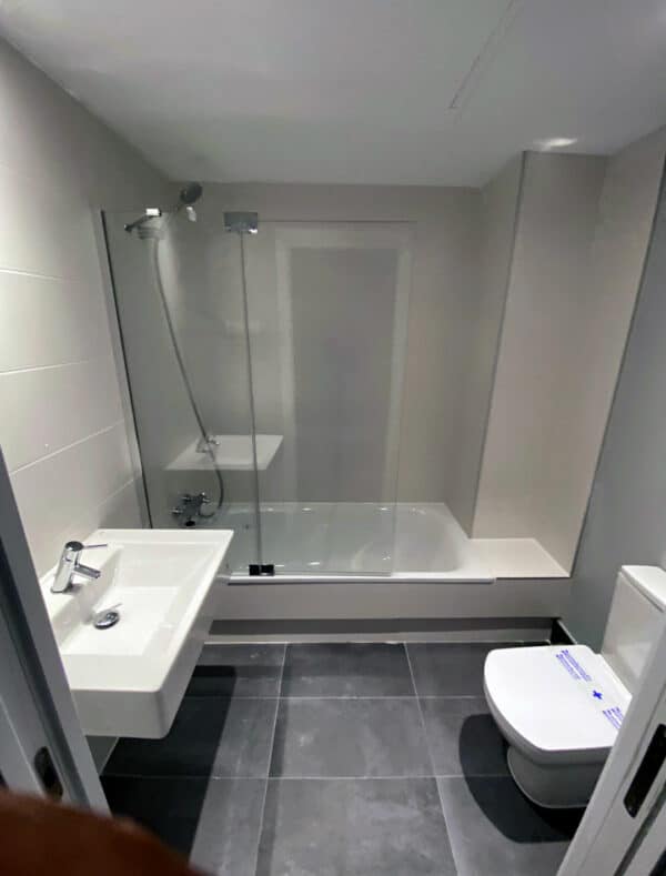 WALK-IN-B05_Customers_Shower-enclosure-made-to-measure-(39)