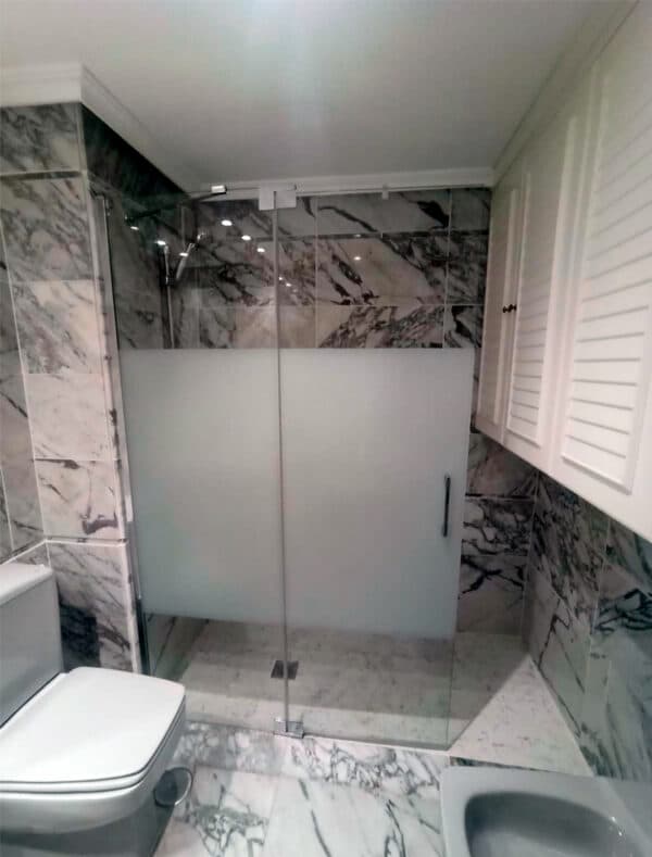WALK-IN-B05_Customers_Shower-enclosure-made-to-measure-(9)