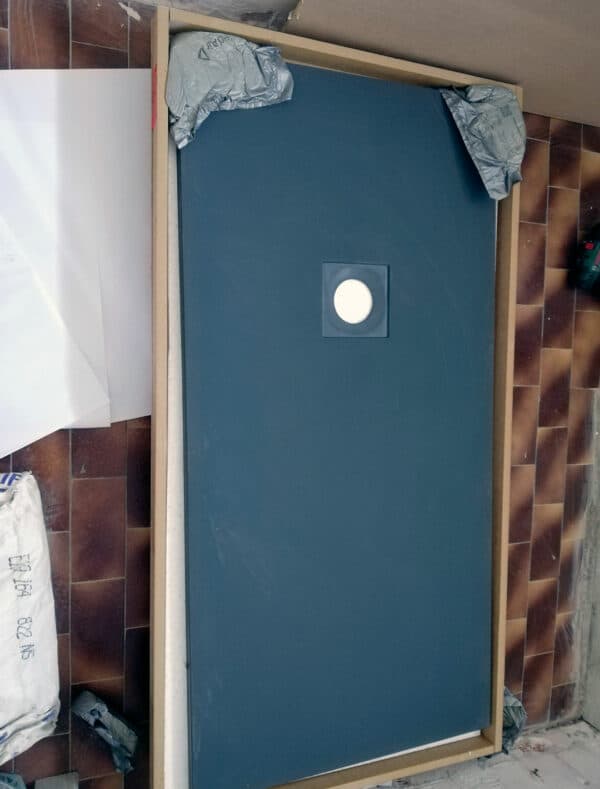 STONE-T30_Customers_Shower-tray-made-to-measure-(1)