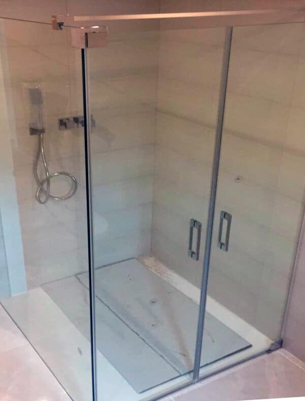 FURO-B23_Customers_Shower-enclosure-made-to-measure-(12)