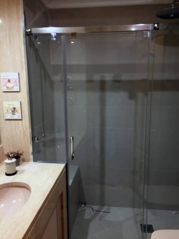 SHAWA-D22_Customers_Shower-enclosure-made-to-measure-(15)