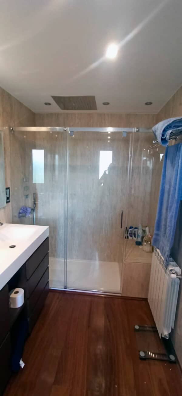 SHAWA-D22_Customers_Shower-enclosure-made-to-measure-(19)